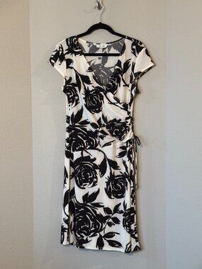 Jones Studio Feminine Floral Faux Wrap Dress 12 Black White Midi